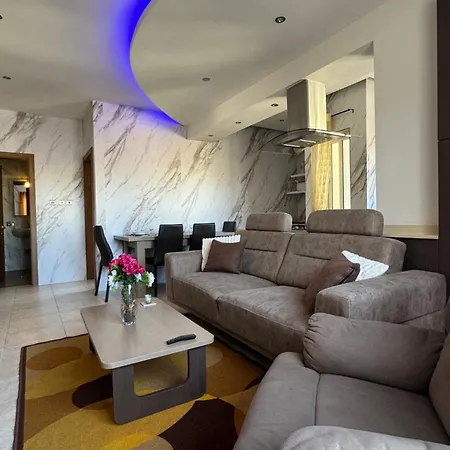 Apartament Luxury Penthouse With Stunning Views, Spacious Balcony & Prime Location Msida